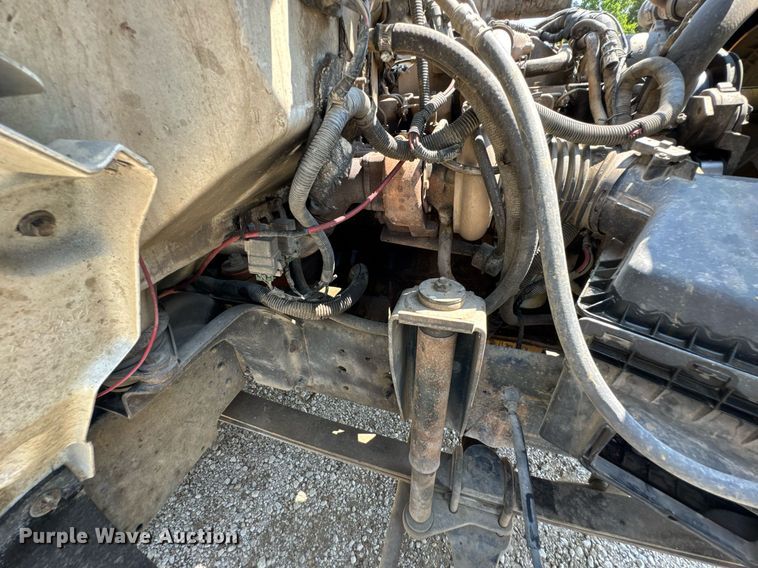 image for item DU9851 1999 GMC C6500 rollback truck