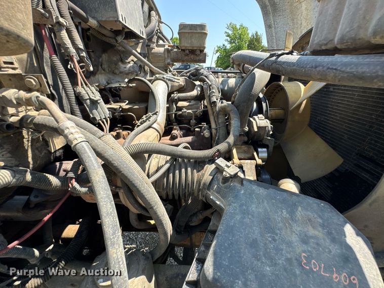 image for item DU9851 1999 GMC C6500 rollback truck