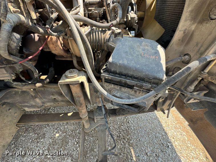 image for item DU9851 1999 GMC C6500 rollback truck