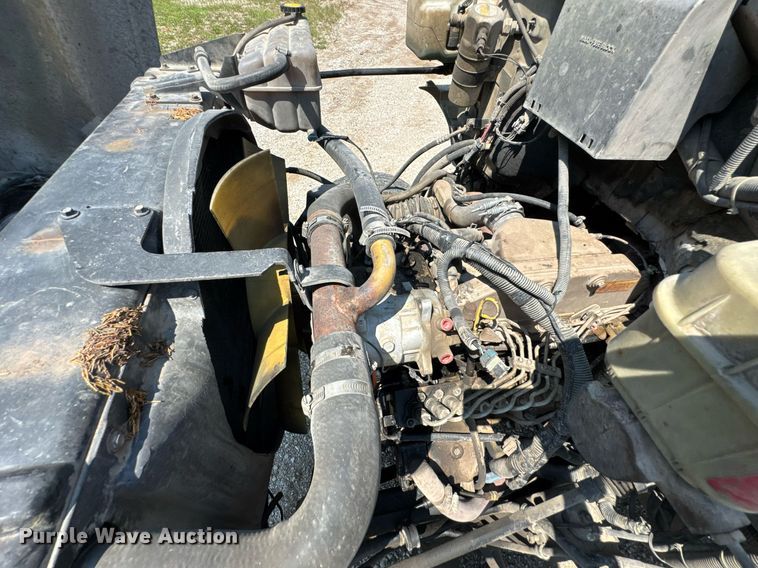 image for item DU9851 1999 GMC C6500 rollback truck