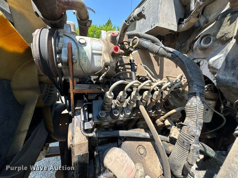 image for item DU9851 1999 GMC C6500 rollback truck