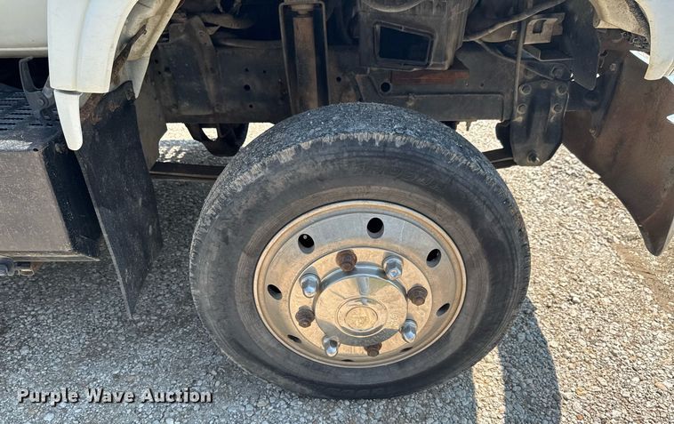 image for item DU9851 1999 GMC C6500 rollback truck