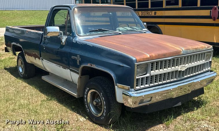 image for item DU9852 1981 Chevrolet K10 pickup truck