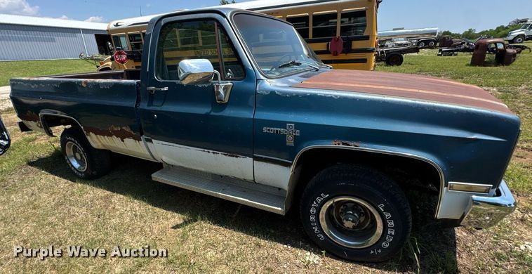 image for item DU9852 1981 Chevrolet K10 pickup truck