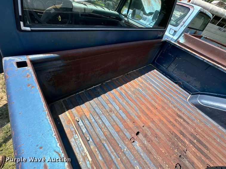 image for item DU9852 1981 Chevrolet K10 pickup truck