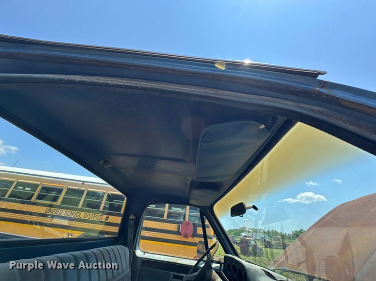 image for item DU9852 1981 Chevrolet K10 pickup truck