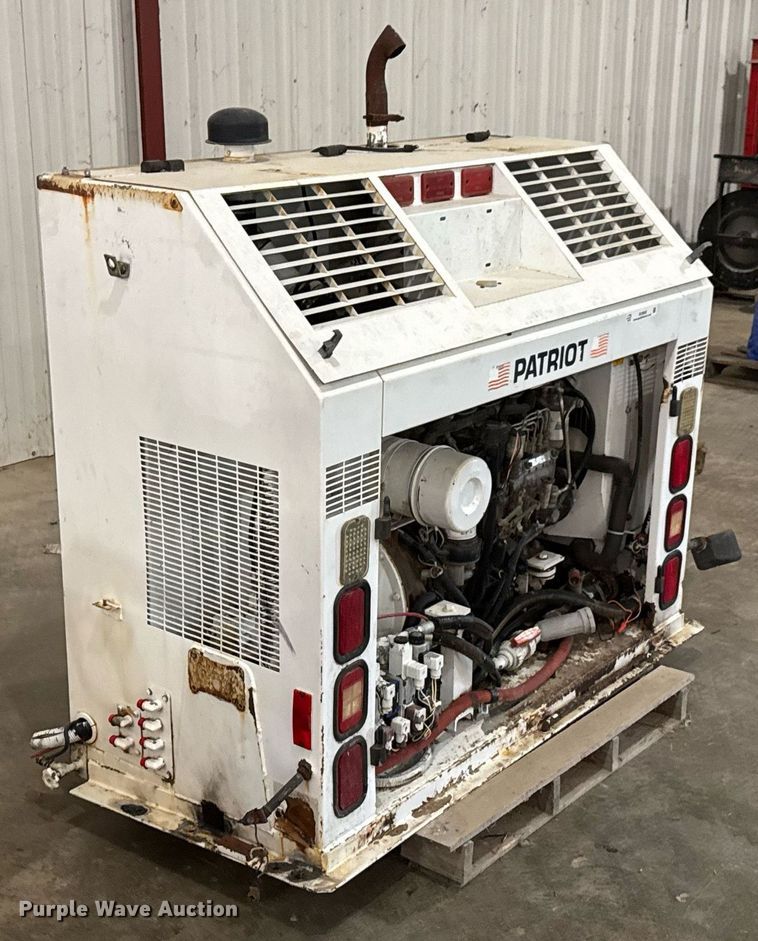 image for item DU9858 Isuzu street sweeper hydraulic pump