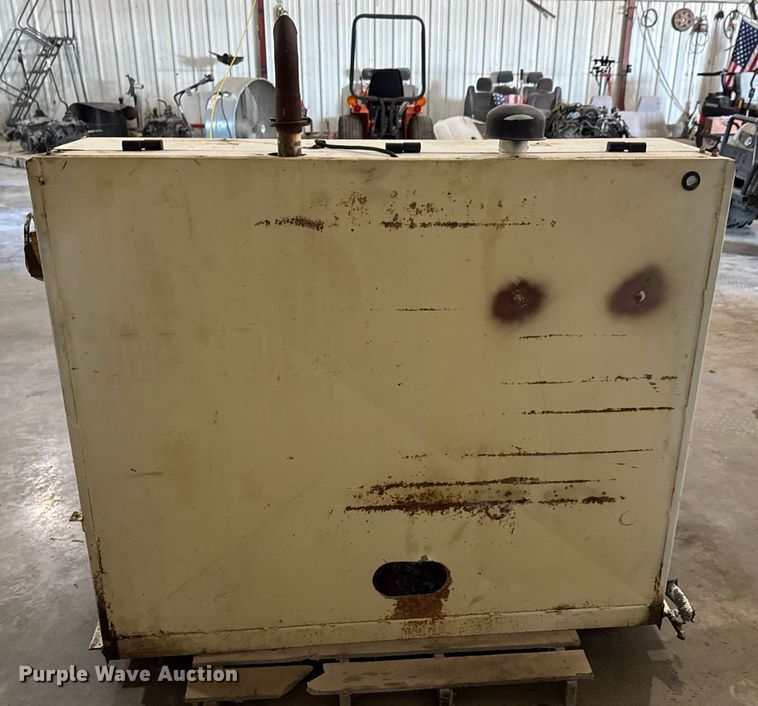 image for item DU9858 Isuzu street sweeper hydraulic pump