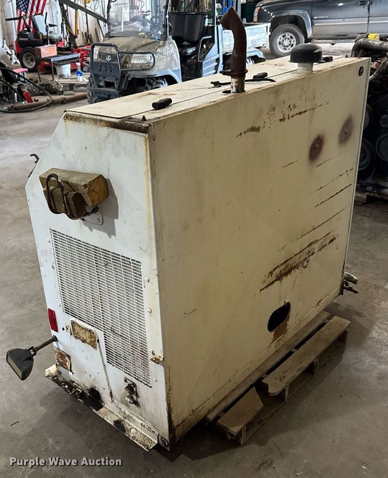 image for item DU9858 Isuzu street sweeper hydraulic pump