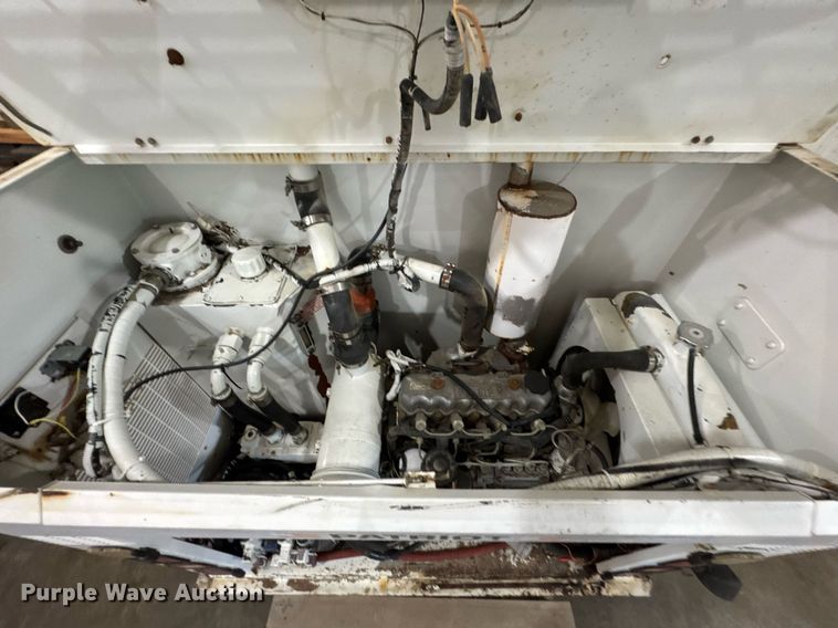 image for item DU9858 Isuzu street sweeper hydraulic pump