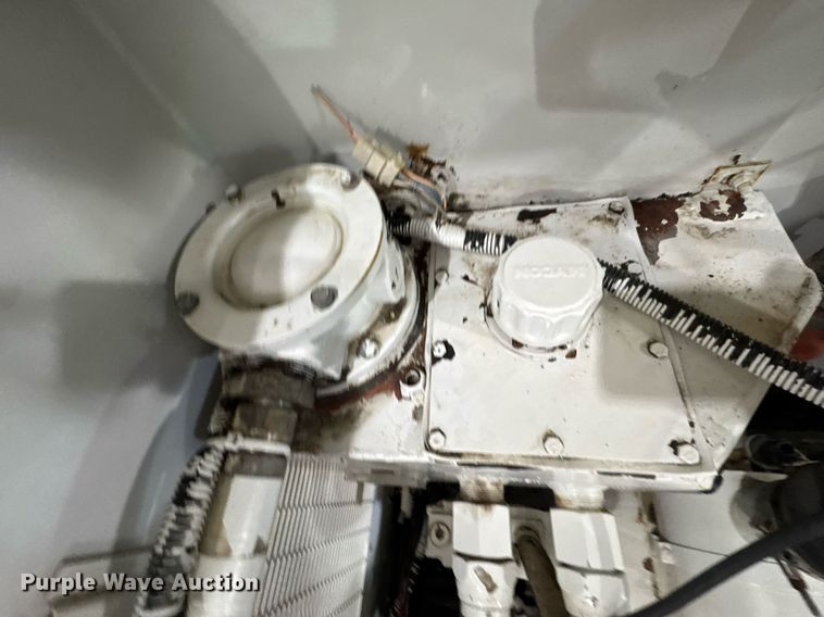 image for item DU9858 Isuzu street sweeper hydraulic pump