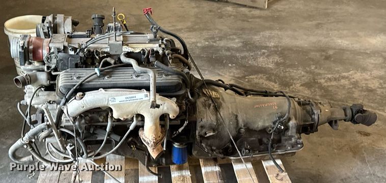 image for item DU9864 1997 GM Roadmaster engine