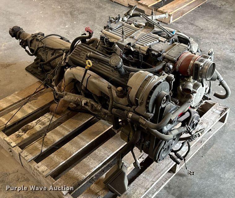 image for item DU9864 1997 GM Roadmaster engine