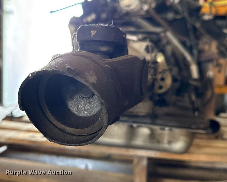 image for item DU9864 1997 GM Roadmaster engine