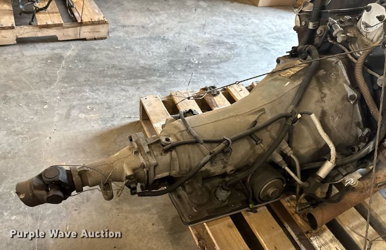 image for item DU9864 1997 GM Roadmaster engine