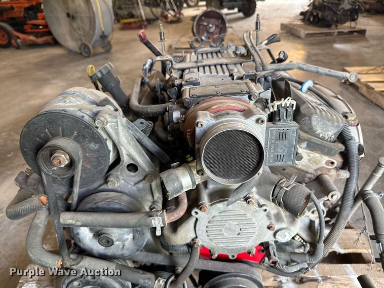 image for item DU9864 1997 GM Roadmaster engine