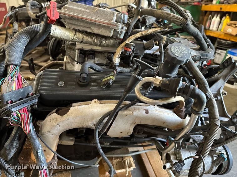 image for item DU9865 GM engine