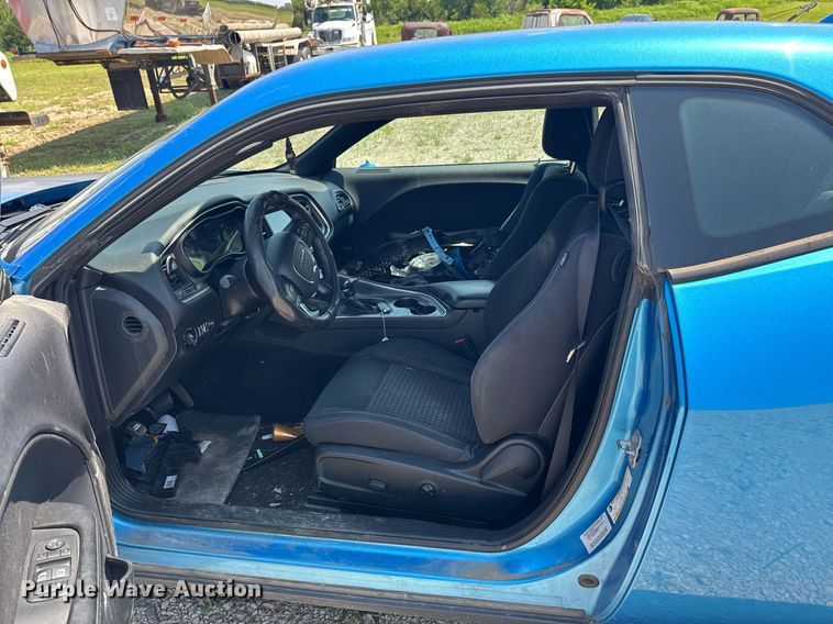 image for item DU9868 2016 Dodge Challenger 