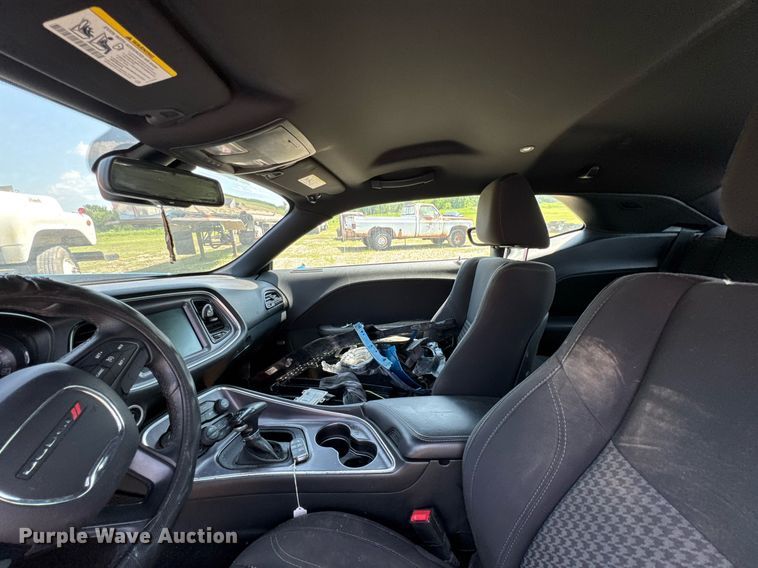 image for item DU9868 2016 Dodge Challenger 