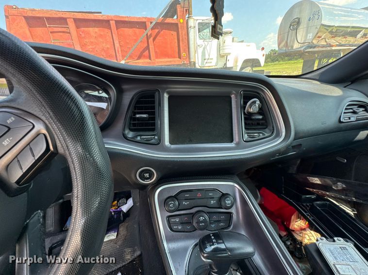 image for item DU9868 2016 Dodge Challenger 