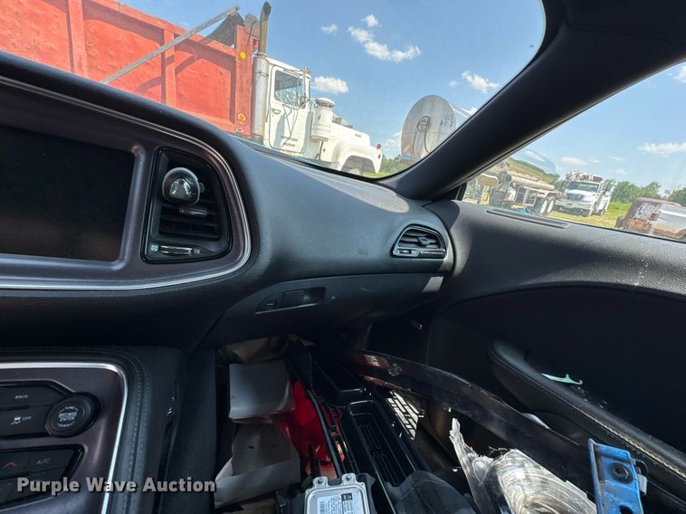 image for item DU9868 2016 Dodge Challenger 