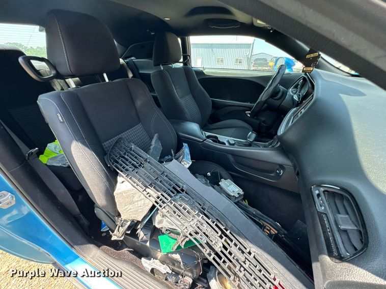 image for item DU9868 2016 Dodge Challenger 