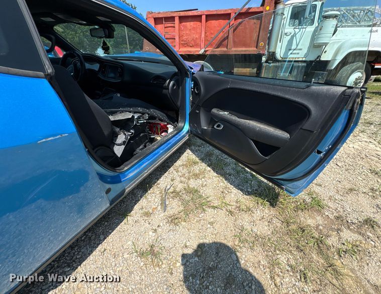 image for item DU9868 2016 Dodge Challenger 