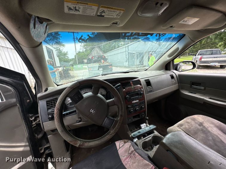 image for item DU9878 2004 Dodge Durango SLT SUV