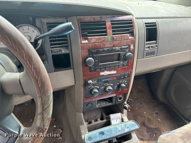 image for item DU9878 2004 Dodge Durango SLT SUV