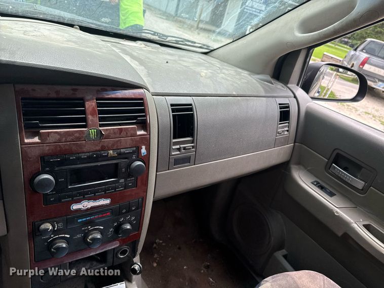 image for item DU9878 2004 Dodge Durango SLT SUV