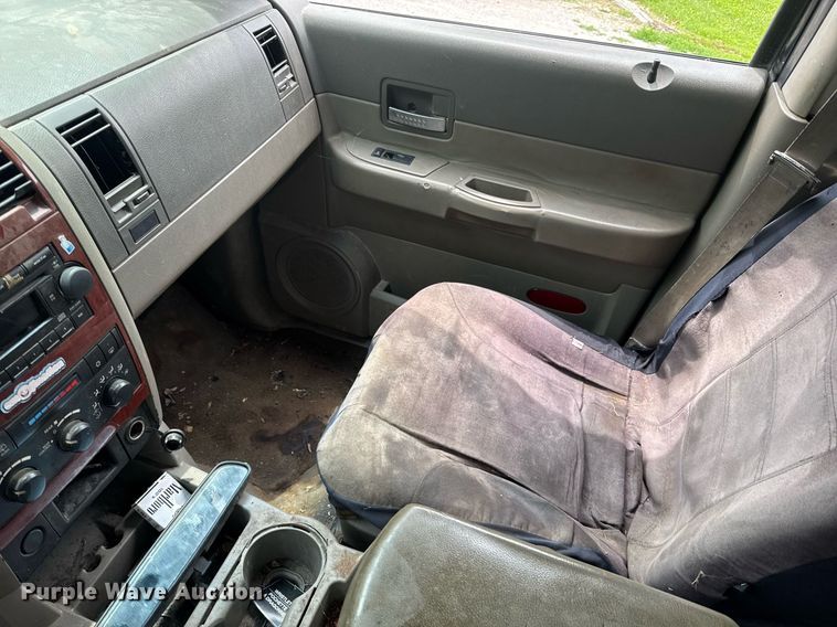 image for item DU9878 2004 Dodge Durango SLT SUV