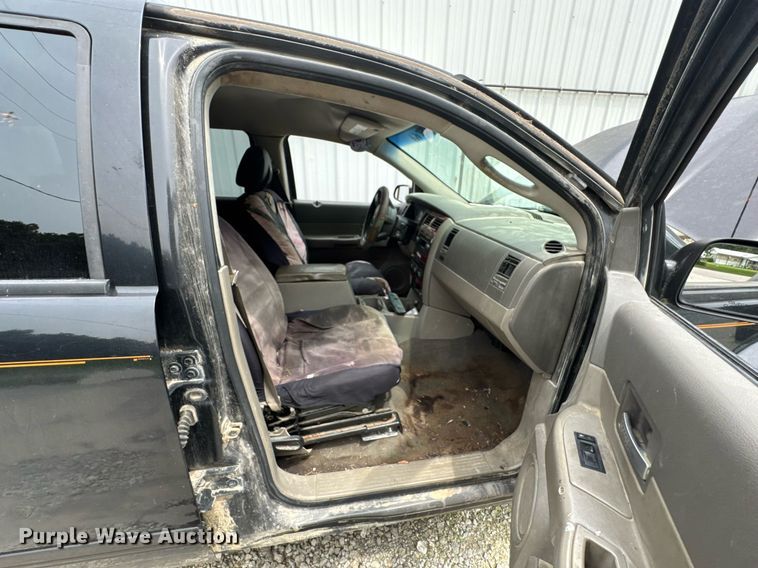 image for item DU9878 2004 Dodge Durango SLT SUV