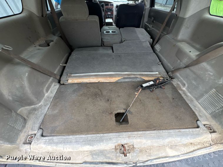 image for item DU9878 2004 Dodge Durango SLT SUV