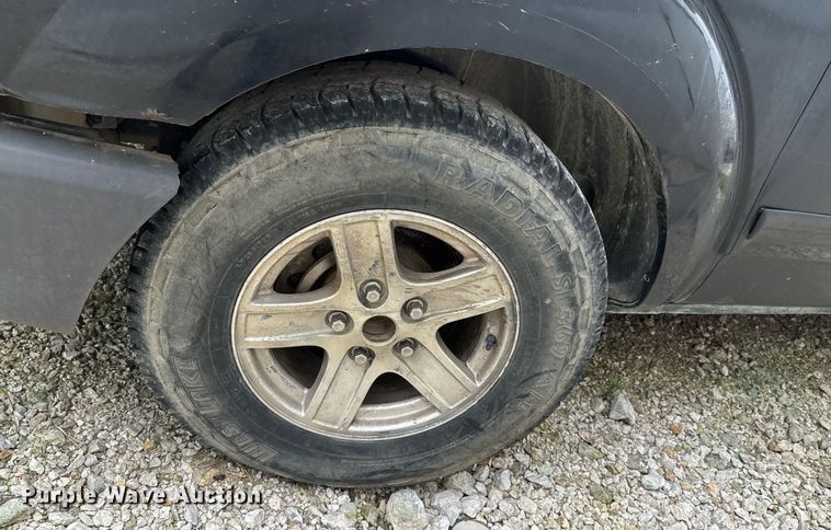 image for item DU9878 2004 Dodge Durango SLT SUV