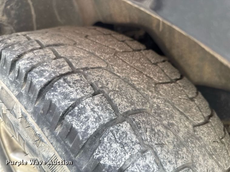 image for item DU9878 2004 Dodge Durango SLT SUV