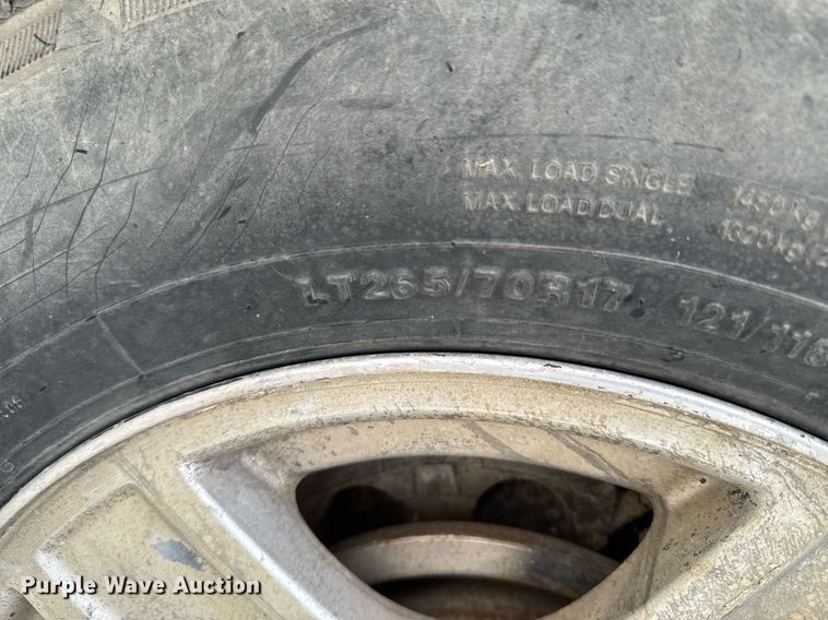 image for item DU9878 2004 Dodge Durango SLT SUV