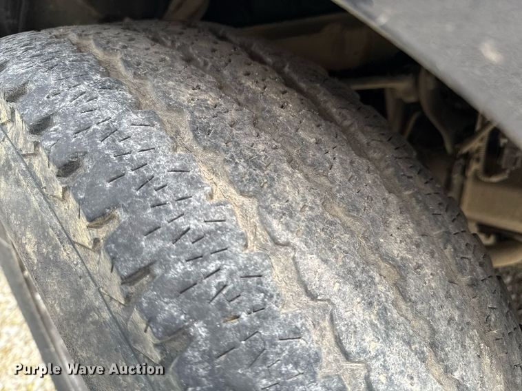 image for item DU9878 2004 Dodge Durango SLT SUV