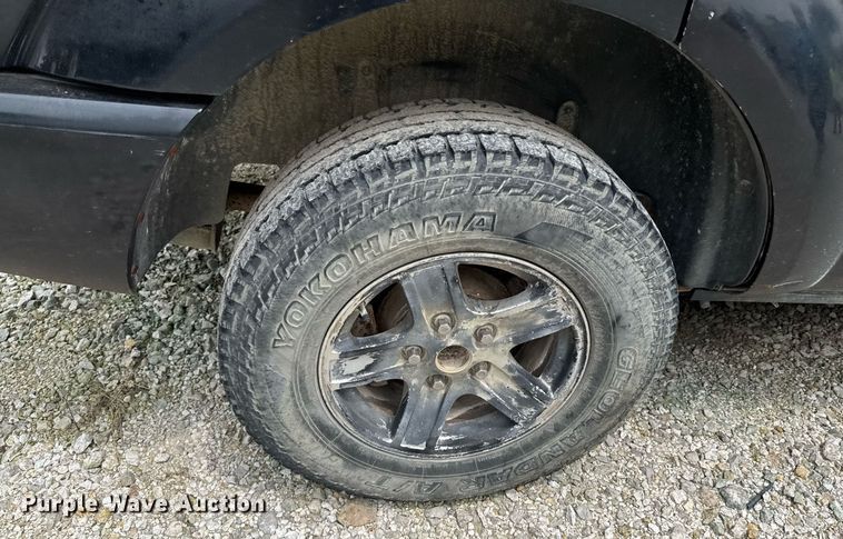 image for item DU9878 2004 Dodge Durango SLT SUV