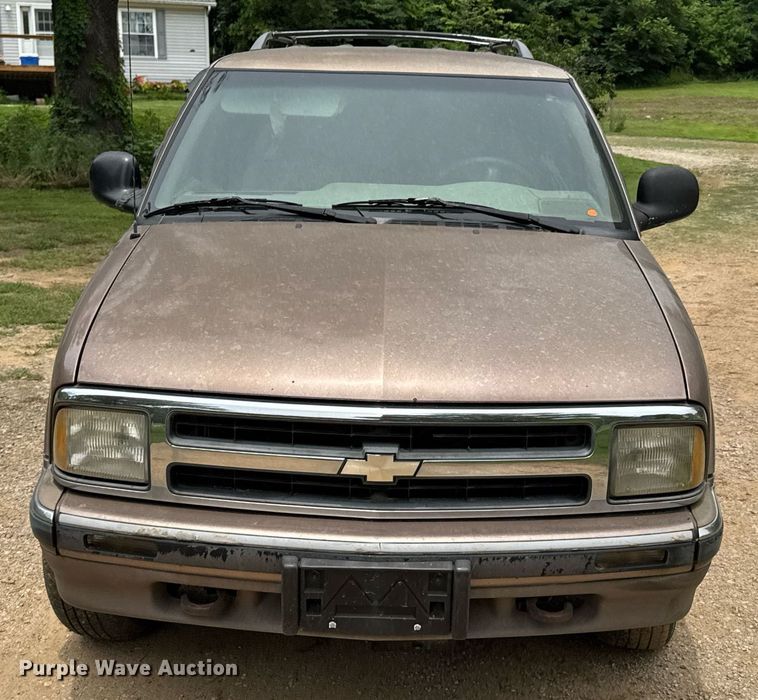 image for item DU9879 1996 Chevrolet Blazer SUV