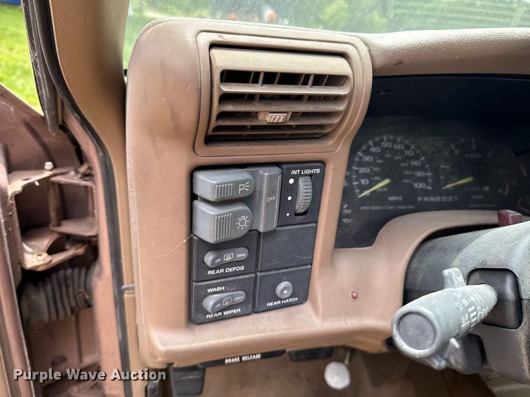 image for item DU9879 1996 Chevrolet Blazer SUV