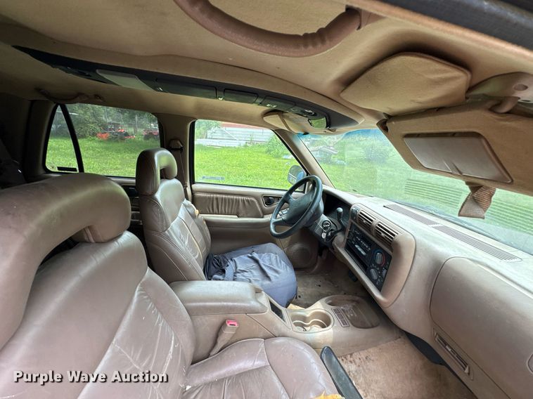 image for item DU9879 1996 Chevrolet Blazer SUV