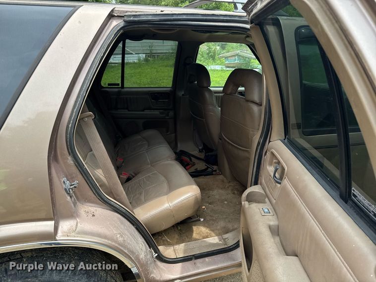 image for item DU9879 1996 Chevrolet Blazer SUV