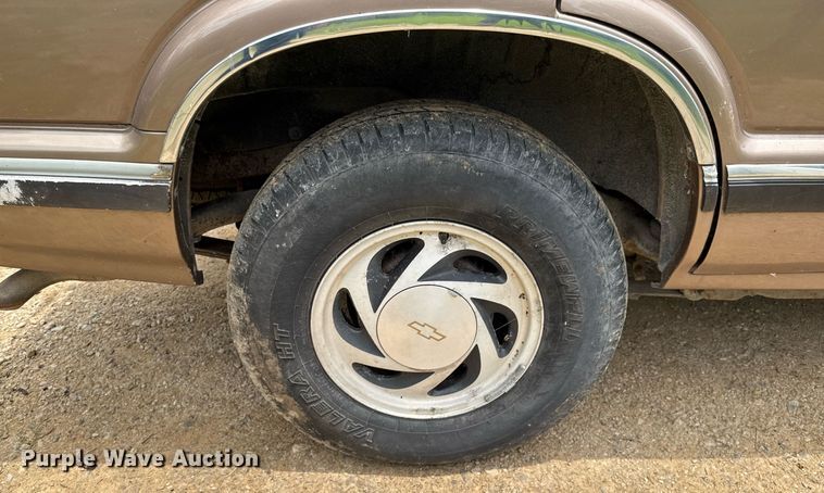 image for item DU9879 1996 Chevrolet Blazer SUV