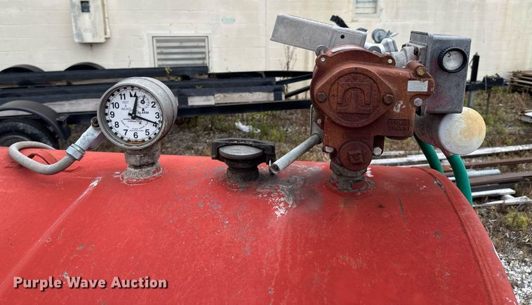 image for item DU9884 Tank