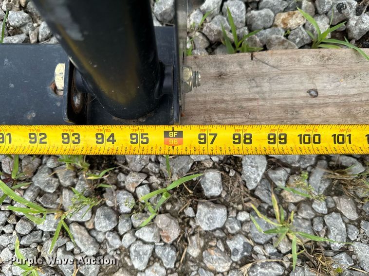 image for item DU9893 (2) truck racks