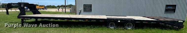 image for item DU9898 2016 Big Tex 25GN-35BK+5MR equipment trailer