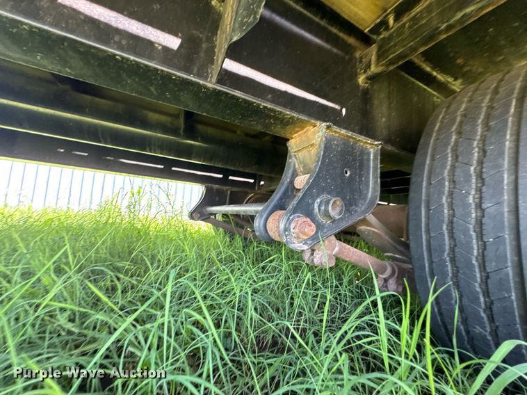 image for item DU9898 2016 Big Tex 25GN-35BK+5MR equipment trailer