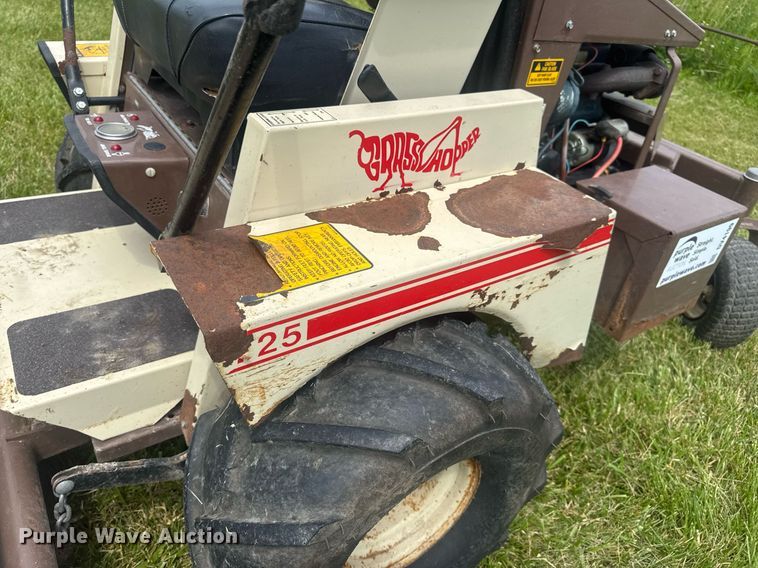 image for item DV4199 Grasshopper 725 ZTR lawn mower