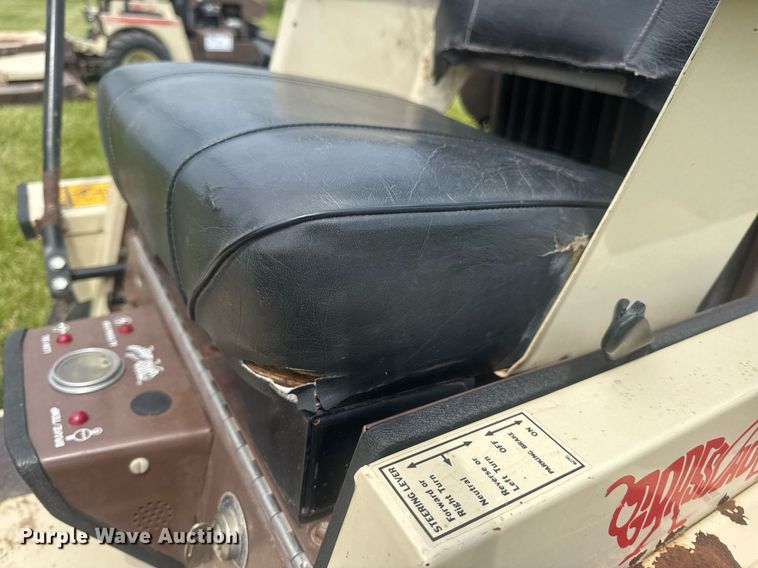 image for item DV4199 Grasshopper 725 ZTR lawn mower