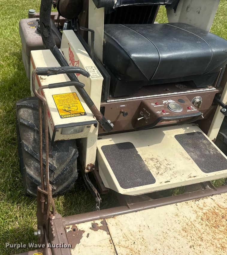 image for item DV4199 Grasshopper 725 ZTR lawn mower